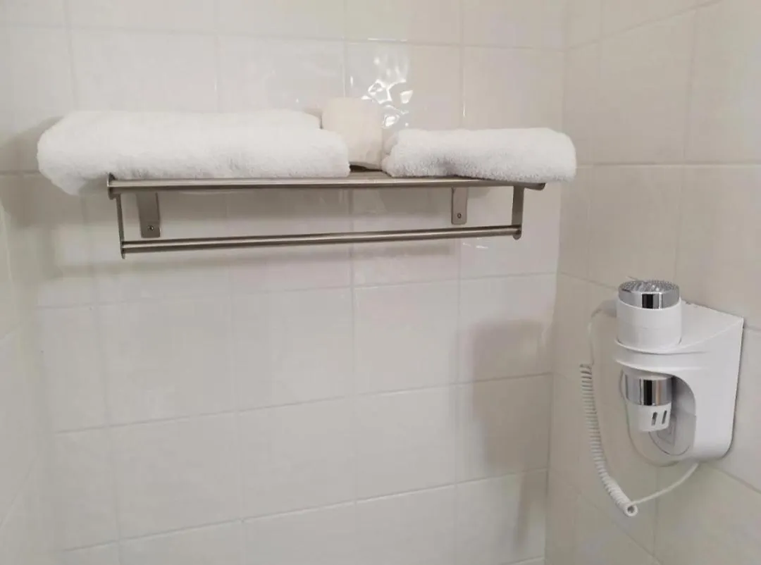 Auberge De La Nougatine Eu La Coucourde Отель